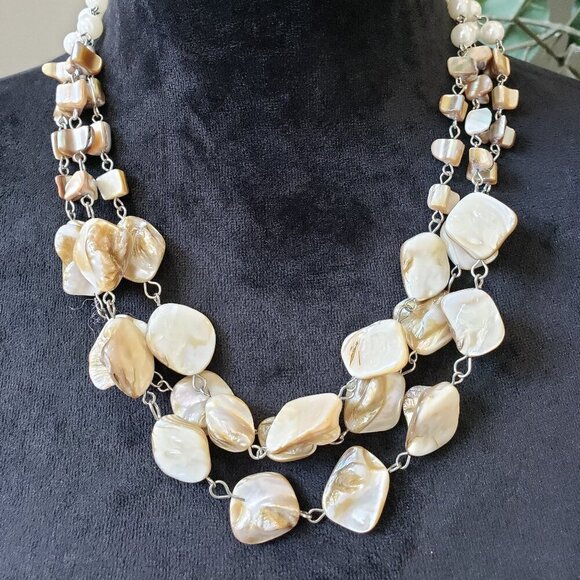 Womens Fashion Beige Mother of Pearl 3 Strand Necklace with Lobster Clasp - Picture 1 of 7